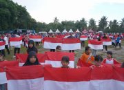 Penjabat Gubernur Kibarkan Bendera Merah Putih Bersama Warga Bintet