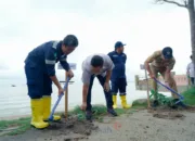 PT Timah Tanam Ribuan Mangrove di Kampung Iklim