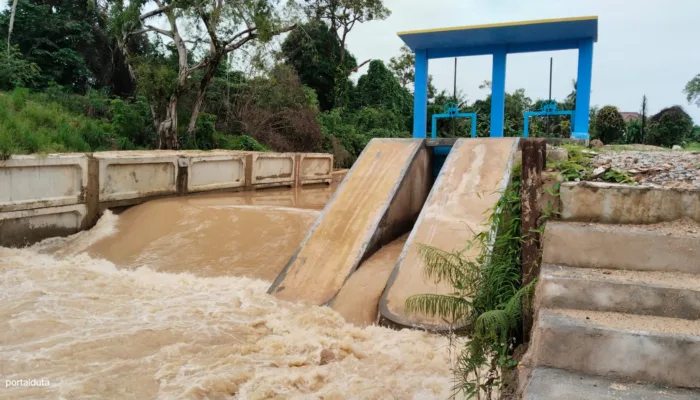 Wabup Tinjau Kondisi Kolam Retensi