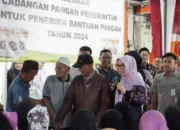 902 KK Terima Bantuan Beras Cadangan Pemerintah