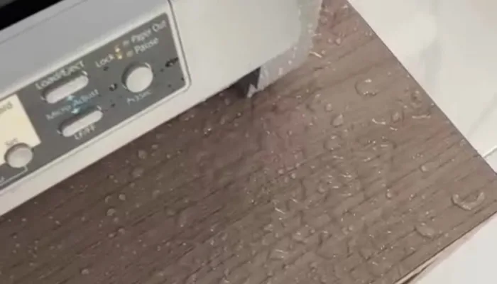 Masih Masa Perawatan, Atap Gedung Layanan Drive Thru Samsat Bocor