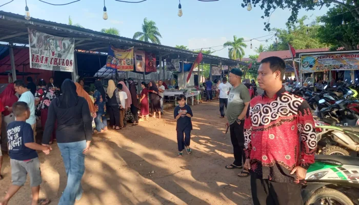 Simpang 5 Toboali Jadi Lokasi Favorit Berburu Takjil