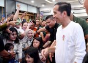 Kunjungi Citimall Gorontalo, Jokowi Makan Bakso dan Sapa Warga
