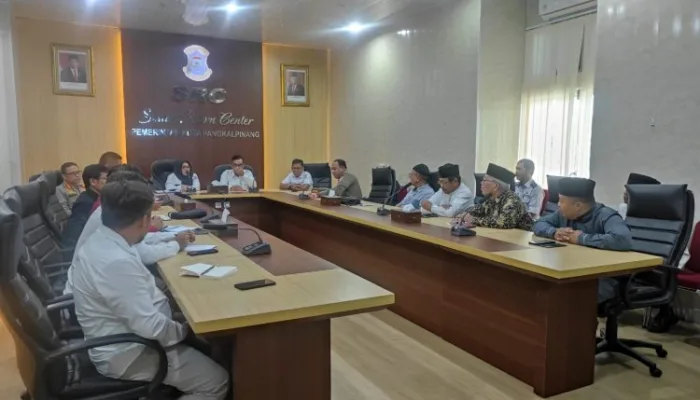 Salat ID Akan Dipusatkan di Masjid Agung Kubah Timah