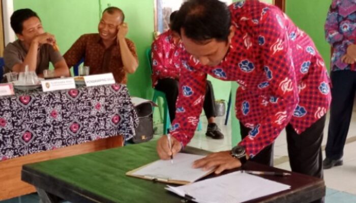 Pastikan Pembangunan Lancar, Pemdes Anggut Gelar Musdes Pra Pelaksanaan Kegiatan 2024