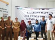 Bantuan Bulan April, 83 Ton Beras Diserahkan Kepada Penerima Manfaat