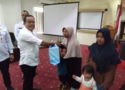 Tekan Angka Stunting, Dinsos Pangkalpinang Berikan Bantuan Sosial