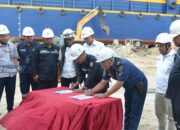 PT DAK Luncurkan Tongkang Pesanan PT Bukit Prima Bahari