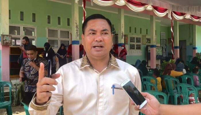 Adet Sebut Apri Panzupi Yang Intens Komunikasi