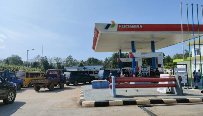 Pelayanan di SPBU Bubung Tujuh Dikeluhkan Masyarakat, Diduga Ada Pungutan Fee
