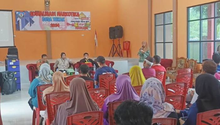 Kampanye Anti Narkoba di Balai Pertemuan Desa