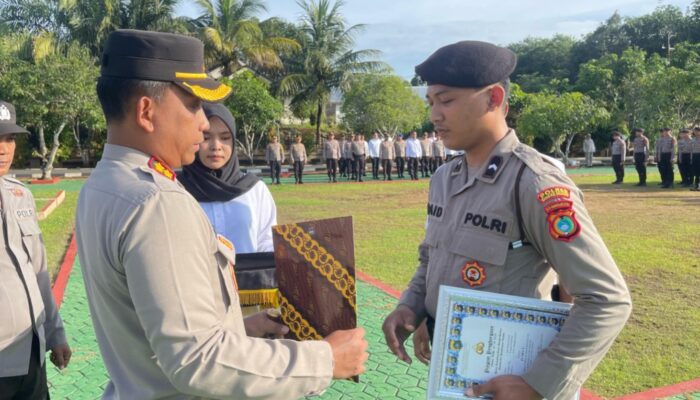 Raih medali Emas Bangka Pencak Silat Championship 2025, Bripda Said Hidayatulah Diganjar Penghargaan