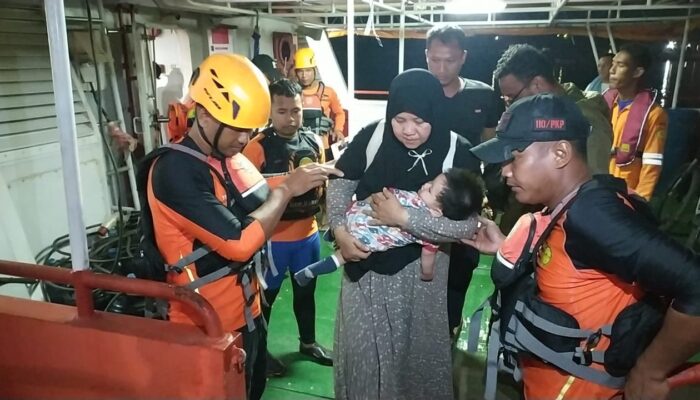 32 Wisatawan Dievakuasi Tim SAR