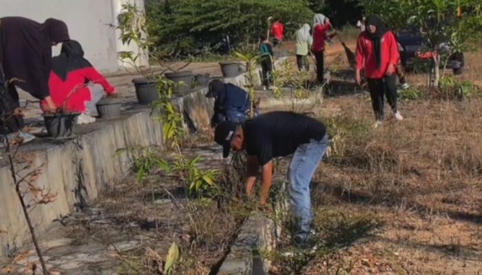 Kantor Depo Arsip Dibersihkan