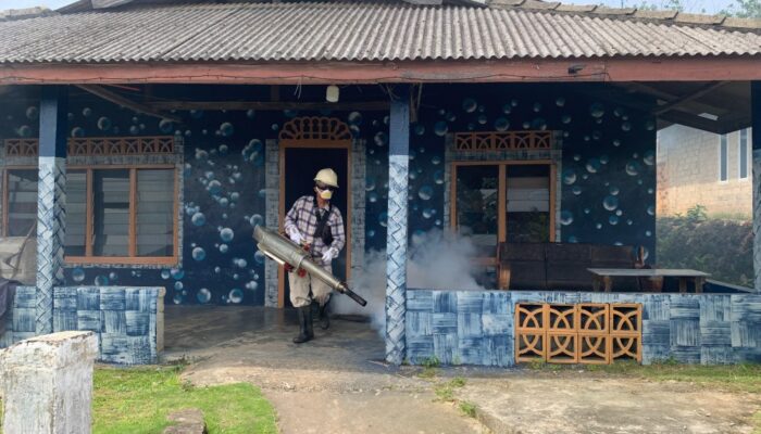 Fogging Sebagai Komitmen Dukung Kesehatan Masyarakat