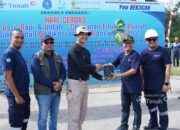 PT Timah Serahkan Bantuan Bibit untuk Rumah Kompos KSM Resam