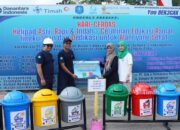 Serahkan Bantuan Tempat Sampah Terpilah ke SDN 1 Pemali