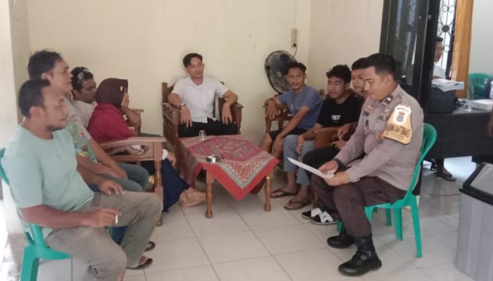 Lewat Problem Solving, Polsek Jebus Sukses Mediasi Kesalahpahaman Warga Desa Air Kuang