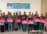 Bupati Serahkan Bansos Permakanan