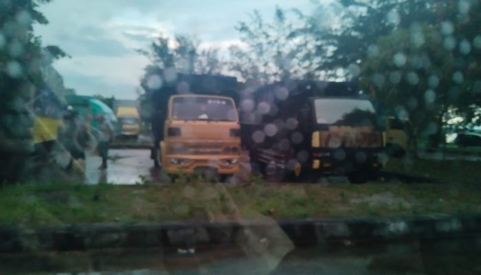 5 Truk Tinggalkan Tanjung Ru Menuju Sadai, Diduga Angkut Pasir Timah