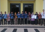 Semangat Pengabdian Membara Saat Upacara Bulanan