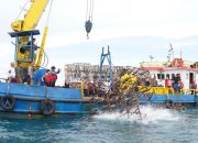 Knalpot Disulap Jadi Rumah Ikan, Ditenggelamkan di Perairan Rebo