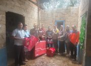 Gotong Royong Bantu Perbaiki Rumah Warga