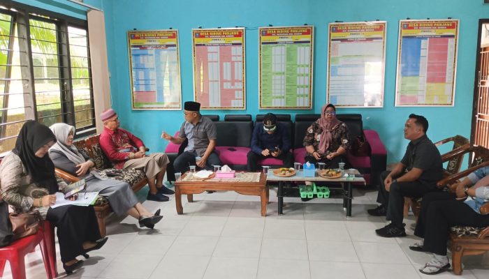 Komisi IV Temukan Kekacauan Data Penerima Bantuan Pusat