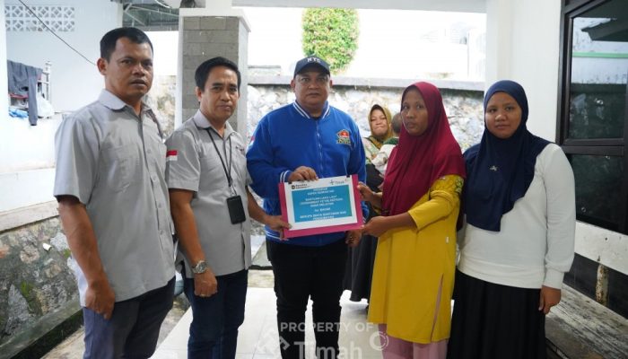 PT TIMAH Bantu Biaya Pengobatan Bahar, Korban Perahu Terbakar
