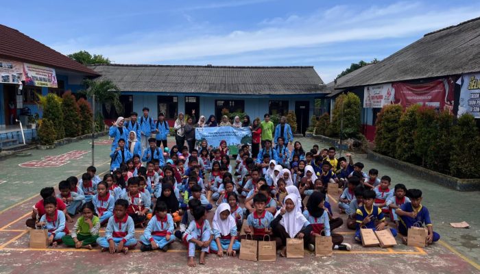 Mahasiswa UBB Gelar Team Based Project di SD Negeri 29 Pangkalpinang: Angkat Permainan Tradisional Sebagai Media Belajar