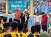 Wabup Serahkan Bantuan Perlengkapan Sekolah