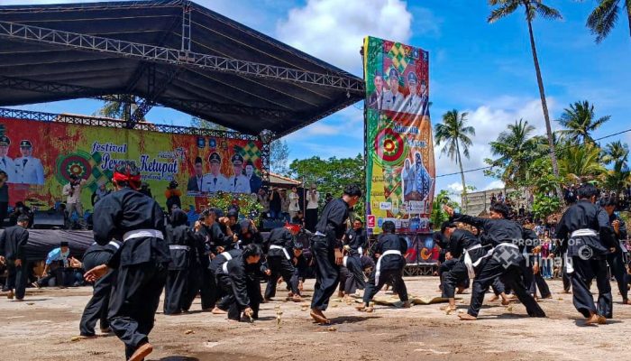 PT TIMAH Kembali Dukung Festival Adat Ruwah dan Perang Ketupat