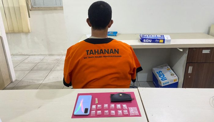 Penggeledahan Kontrakan Amik Disaksikan Kades Batu Belubang
