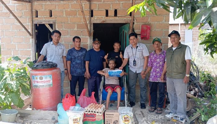 PT TIMAH Bantu Biaya Pengobatan Warga Desa Rias
