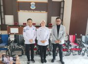Bank Sumsel Babel Syariah Salurkan Bantuan Kursi Roda