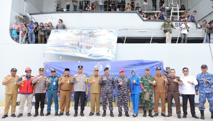 Bersama Forkopimda, Gubernur Jemput Langsung Pemudik di Pelabuhan Tanjung Gudang