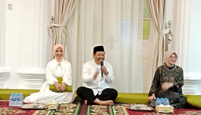 Media Berperan Sebagai Penyeimbang