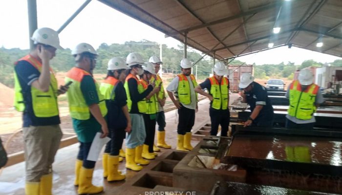 PT TIMAH Ajak Inestor Melihat Tambang Hingga Pabrik Pengolahan
