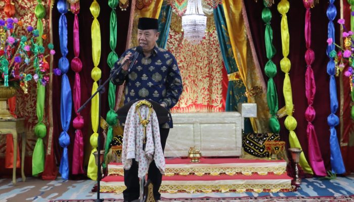 Gubernur Hadiri Halal Bihalal dan Festival Bedulang IKMB