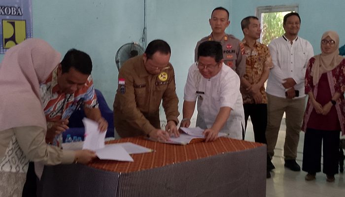 Bupati Serahkan Pengelolaan Aset TPS3R Kurau