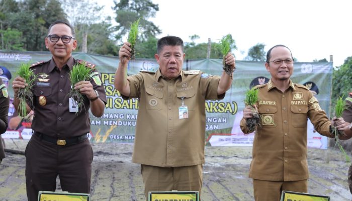 Gubernur Pimpin Penanaman Padi Program Ketahanan Pangan Desa Adhyaksa 2026