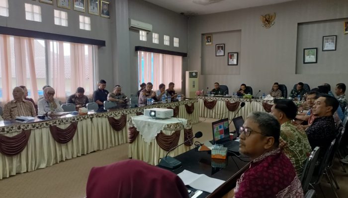 Minat Masyarakat Sangat Besar