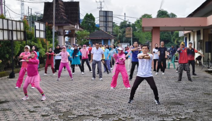 Juhaini Pimpin Senam Bersama Dalam Rangka Car Free Day