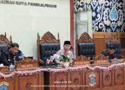 Wali Kota Tangggapi Catatan DPRD
