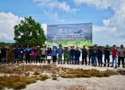 PT TIMAH Tanam Ratusan Pohon di Sempadan Sungai Romodong