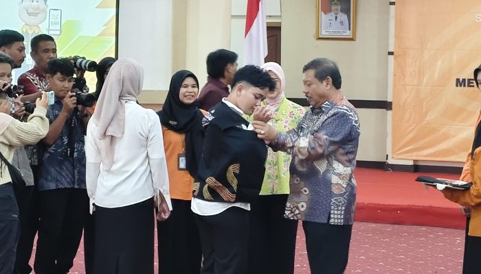 Petugas Sensus Ekonomi 2026 Dikukuhkan