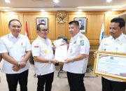 Gubernur Terima Penghargaan Indeks Reformasi Hukum Predikat AA