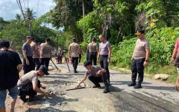 Jawab Keluhan Warga Lewat Perbaikan Jalan Rusak