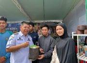 Gubernur Borong Produk dan Motivasi Siswa
