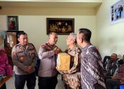 Kunjungi Purnawirawan dan Warakawuri